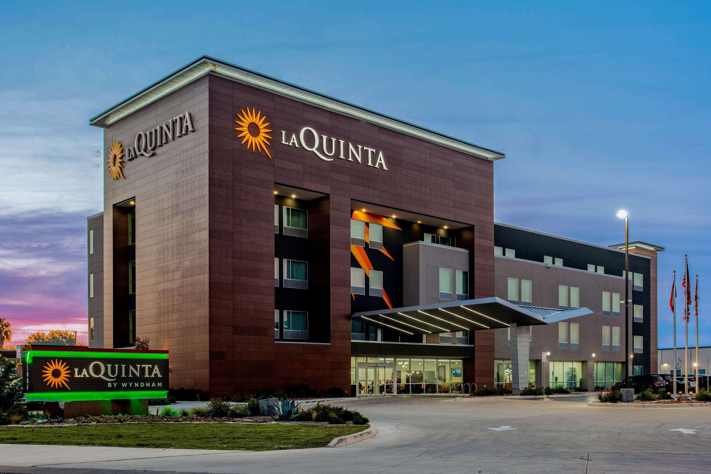 La Quinta By Wyndham San Antonio Alamo City Exterior foto